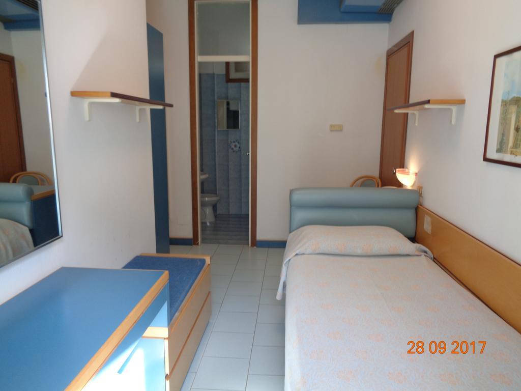 Hotel Ambasciatori Palace Lido di Jesolo Bagian luar foto